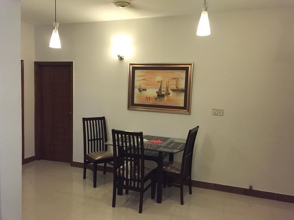 3 Bed Javed Apartment Karachi Exterior photo